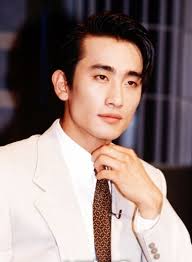 Dung mạo 'Ông trùm' Cha In Pyo qua ba thập niên