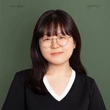 Jaeyeon Lee's Instagram, Twitter & Facebook