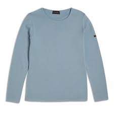 Pour toutes les occasions, portez ce joli pull marine avec son ras de cou ! Pull Ras De Cou Femme Bleu Ciel Chasse Maree