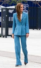 Kate Middleton’s New Signature Look Is Straight Out of Princess Diana’s Playbook