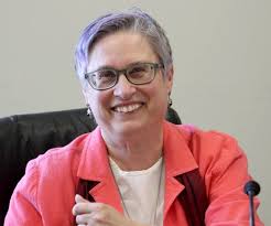 Linda Cebula's Instagram, Twitter & Facebook