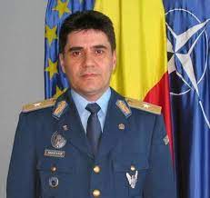 De departe, cea mai importanta provocare a fost mutarea activitatii in online. Revista 22