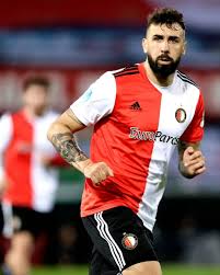 El delantero de river, en modo gozo: Team Lucas Pratto Home Facebook