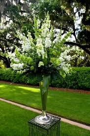 Also known as shell flower and molucca balm, bells of ireland are a part of the mint family. Bells Of Ireland Wedding Flower Arrangements