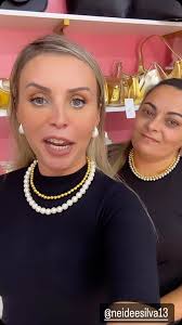 Reel by Anne Store (@annechavestore) · October 1, 2025