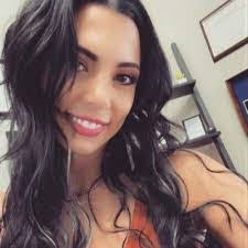 Valerie Reichling's Instagram, Twitter & Facebook