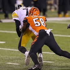 Latest on de carl lawson including news, stats, videos, highlights and more on nfl.com. Bengals Carl Lawson Is Showing He Is Indispensable Cincy Jungle