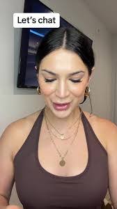 Bethany Deer's Instagram, Twitter & Facebook