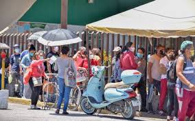 El lineamiento del semáforo recordar que es responsabilidad de la autoridad sanitaria estatal el hacerlos cumplir, porque la recordamos que la vacunación contra covid sigue, es una vacunación gratuita de cobertura universal, ya llevamos más. San Luis Potosi De Regreso Al Semaforo Naranja A Partir Del 17 De Agosto El Sol De San Luis Noticias Locales Policiacas Sobre Mexico San Luis Potosi Y El Mundo