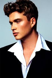 Hairstylist: ❤️ Sam Wall & David Rea