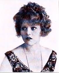 Charlotte Stevens's Instagram, Twitter & Facebook