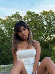 Natasha Revalo (@natasharevalo) • Threads, Say more