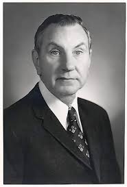 Dr. Harry L. Knipp