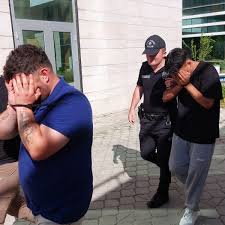 Pornografik içerikli platform yönettikleri tespit edilen 48 kişi gözaltına  alındı.