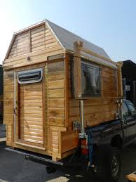 Wenn sie in den urlaub fahren oder eine tour machen, müssen sie entscheiden, mit welchem verkehrsmittel sie reisen wollen. Wooden Camper Pickup Absetzkabine Aus Holz Wohn Blogger