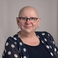 Karen Metcalf's Instagram, Twitter & Facebook