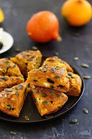 Scone Geant Au Potimarron Olives Et Feta Un Dejeuner De Soleil Recette Cuisson Des Aliments Potimarron Recette Apero Ete