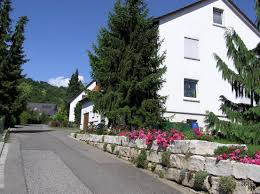 Erdgeschosswohnung mieten in schorndorf, mit stellplatz, 46 m² wohnfläche, 2 zimmer. Haus Zu Vermieten Miedelsbacher Strasse 28 73614 Schorndorf Rems Murr Kreis Mapio Net