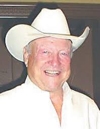 Curtis swings into another hall of fame