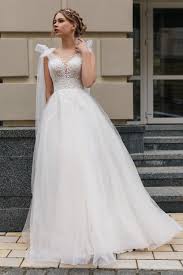 Mit dieser raffinierten idee kannst du dir body und rock separat aussuchen. Brautkleid Prinzessin Ein Kleid Zum Traumen I Weddyplace