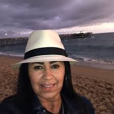 Marta Thompson (partymarty555)