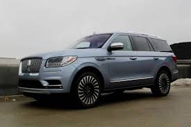 2021 lincoln navigator reserve 4x2 angular front exterior view. Review The 2019 Lincoln Navigator Black Label Returns To Luxury Roots