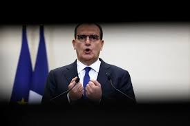 The move is a tightening of a curfew already in. Couvre Feu A 18h Pour Tous Vaccination Etendue Ecoles Retrouvez Les Annonces De Jean Castex Actu