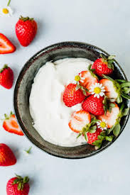 This Greek Yogurt Whipped Cream Is Beyond Refreshing Add Strawberries Peaches Or The F Greek Yogurt Whipped Cream Whipped Yogurt Recipes With Whipping Cream