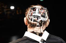 Get them help and support. Uncanny Valley Rimini Protokoll