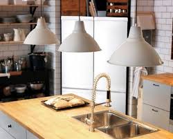 Arbeitsplatten Fur Die Kuche Granit Holz Keramik Edelstahl Arbeitsplatte Kuche Granit Arbeitsflache Kuche Arbeitsplatte