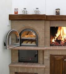 Forno a legna da esterno rosso. Forno A Legna Da Giardino Fioriere In Legno Forno A Legna Forno Esterno Per Pizza Idee Camino