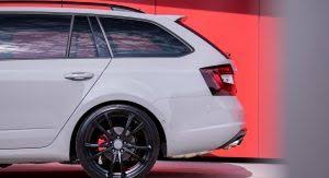Abt S Skoda Octavia Rs Debuts With 315hp Carscoops Skoda Octavia Rs Skoda Skoda Octavia