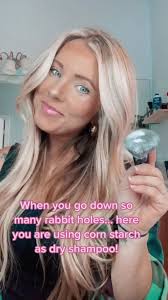 Cornstarch with Essential Oil Dry Shampoo Hacks