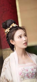 Started watching Ye Cheng with Yuan Hao and so far it's good. . .I think  he's the most attractive male actor in this genre. I hope he will be cast  in more