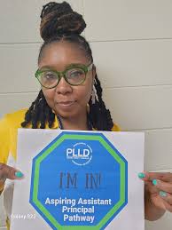 Lori Anne Pullins (@interveningLADY)