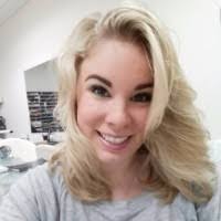 Shawna Houser's Instagram, Twitter & Facebook