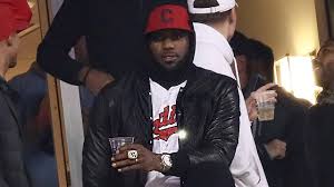 Lebron james and his wife savannah brinson james close on a new beverly hills mansion the same day as game 1 of the 2020 nba finals. Lebron James His Massive Championship Ring Bring Bad Luck To Indians Youtube