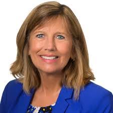 Lori Pascoe's Instagram, Twitter & Facebook