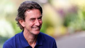 Thomas Frank: Making a call can make people happy