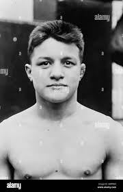 Flyweight boxer hi-res stock photography and images