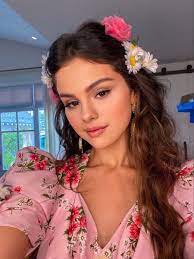 Selena gomez has been in new york city for the past few months, shooting her upcoming hulu comedy only murders in the building. Selena Gomez In 2021 Selena Gomez Selena Selena Gomez Photos