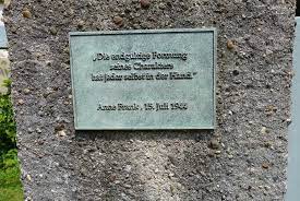 Sie ist die zweite tochter von otto und. Anne Frank Wohnhaus