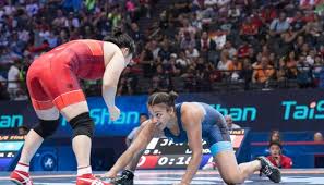 Koumba Larroque Championne Du Monde De Lutte Et Future Kine L Etudiant