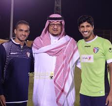 بدر المطوع خلال مباراة التصفيات المؤهلة لكأس العرب 2021 بين البحرين والكويت على استاد خليفة بات اللاعب الكويتي المخضرم بدر المطوع عميد لاعبي كرة القدم حول العالم، بعد. Ù†Ø§Ø¯ÙŠ Ø§Ù„Ù†ØµØ± Ø§Ù„Ø³Ø¹ÙˆØ¯ÙŠ On Twitter ÙƒÙ…Ø§ Ø§Ù„ØªÙ‚Ù‰ Ø±Ø¦ÙŠØ³ Ø§Ù„Ù†Ø§Ø¯ÙŠ Ø§Ù„Ø§Ù…ÙŠØ± ÙÙŠØµÙ„ Ø¨Ù† ØªØ±ÙƒÙŠ Ø¨Ù„Ø§Ø¹Ø¨ÙŠ Ø§Ù„Ù†ØµØ± Ø§Ù„Ø³Ø§Ø¨Ù‚ÙŠÙ† Ø¨Ø¯Ø± Ø§Ù„Ù…Ø·ÙˆØ¹ ÙˆÙ…Ø³Ø§Ø¹Ø¯ Ù†Ø¯Ø§ Nfc Http T Co Mcphqnxati