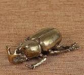 Amazon.com: Figuras miniatura de escarabajo de bronce ...