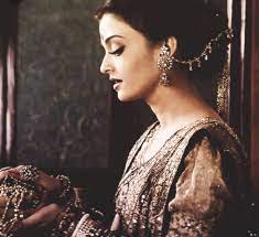 We did not find results for: On Twitter Aishwaryarai Cute Hairstyle From 2002 To 2007 Devdas Umraojaan