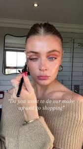 Ella Mae Rennison: Make Up and Shopping Fun