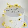 Gender reveal bee desserts too cute to eat! 1