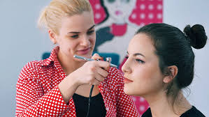 When makeup artists want flawless foundation and face makeup on models, they usually rely on airbrush guns. Best Airbrush Makeup Kit How To Create A Flawless Skin