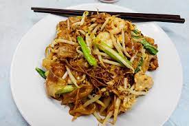 Despite the doctors ranking this soft, oily kway teow and crunchy pork lard high on the dangerous high cholesterol list, it is hard to resist especially when it comes to late night craving. 10 Best Char Kuey Teow To Eat In Kuala Lumpur